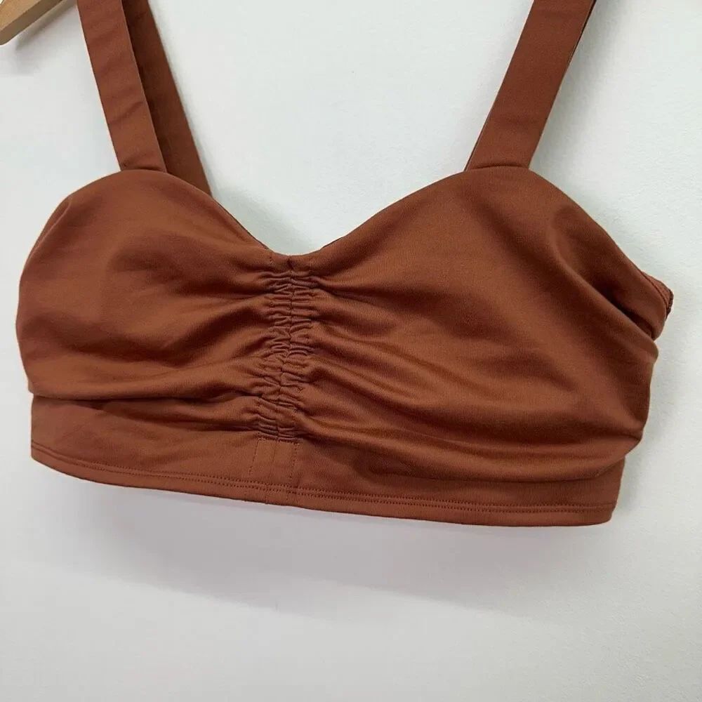 Alo Yoga Women’s Airbrush Cinch Bra in Rust Orange - Picture 4 of 9